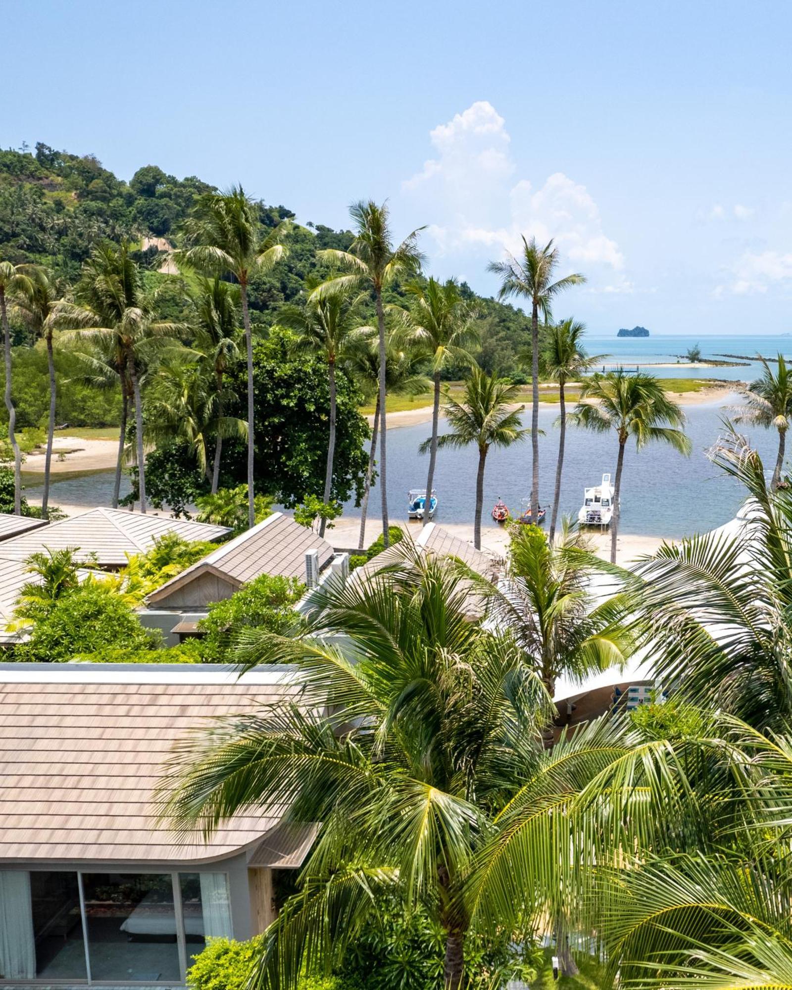 Avani Plus Samui Resort Taling Ngam Beach Esterno foto